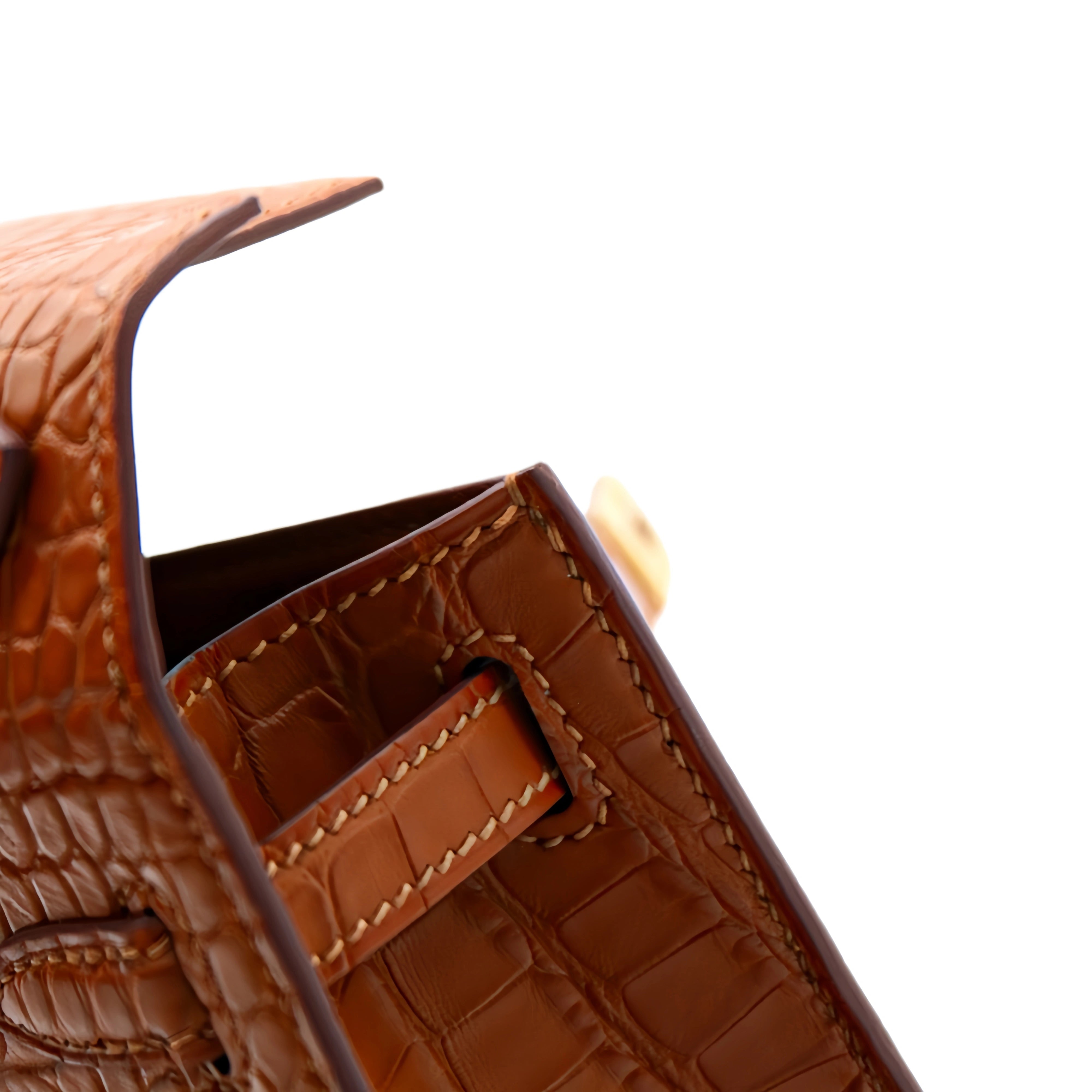 MK I 22 Matte Alligator Handbag Cognac