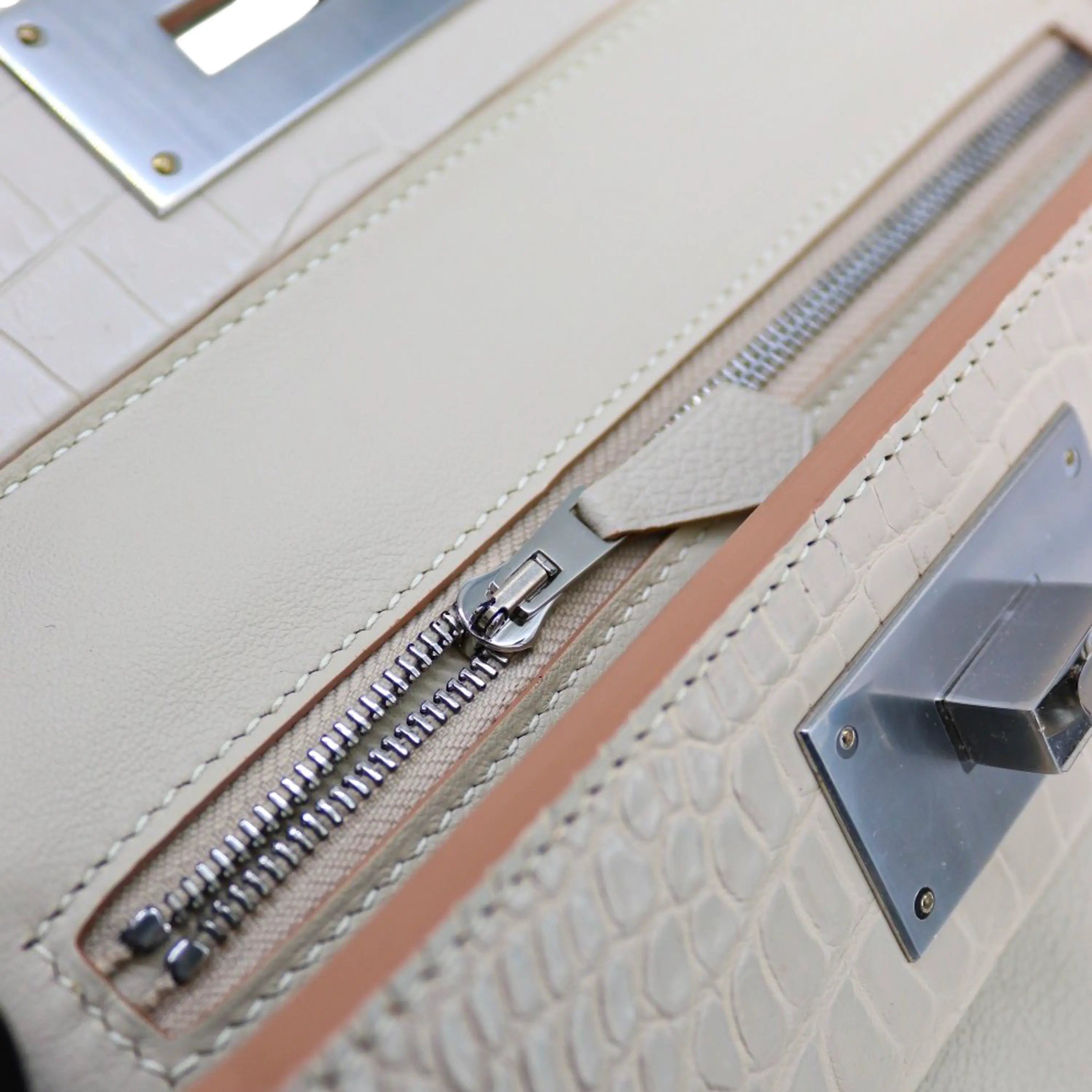 2424 Bag Matte Alligator and Evercolor Calfskin Cream White