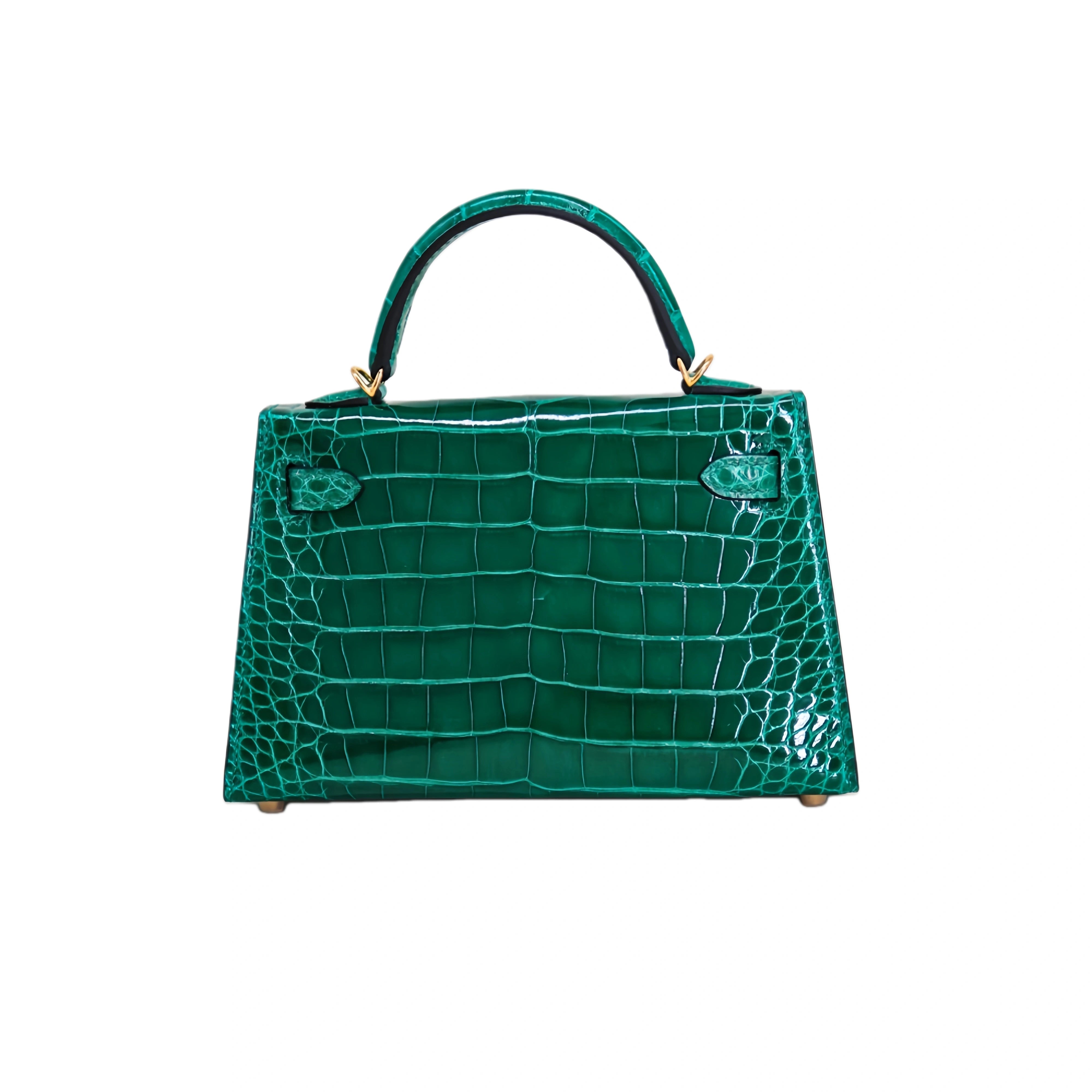 MK II 20 Lisse Alligator Handbag Emerald Green