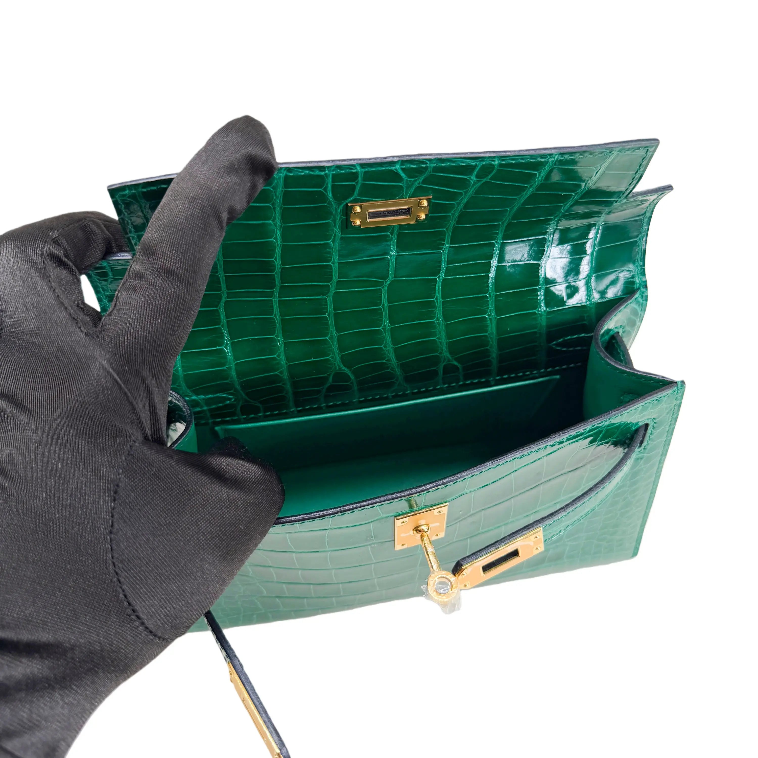 MK I 22 Emerald Green Lisse Alligator Gold Hardware